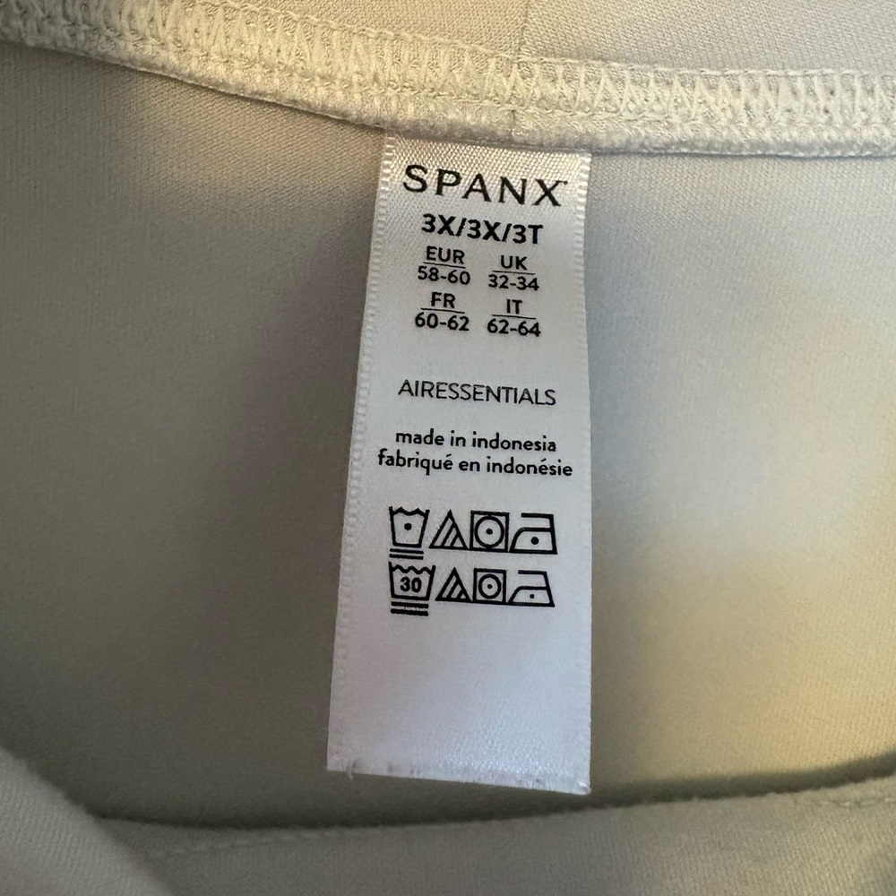SPANX AirEssentials cream tunic top - Picture 2 of 4